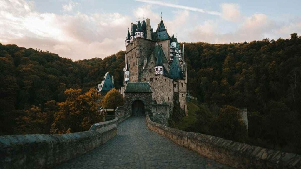 Best Haunted Castles to Visit During Halloween